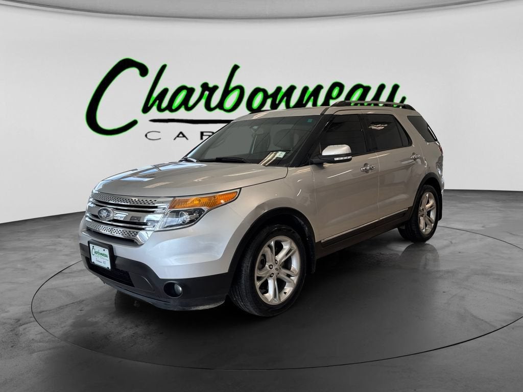 2015 Ford Explorer Limited in Silver — front three-quarter view
